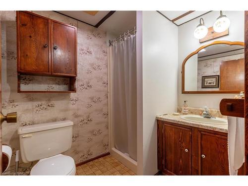 19 Verne Avenue, Welland, ON - Indoor Photo Showing Bathroom