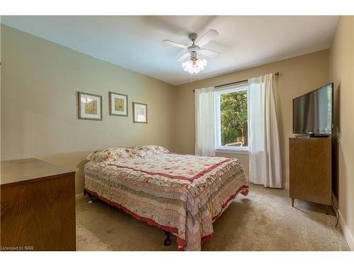 19 Verne Avenue, Welland, ON - Indoor Photo Showing Bedroom