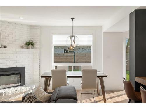 120 Keefer Road, Thorold, ON - Indoor Photo Showing Living Room With Fireplace