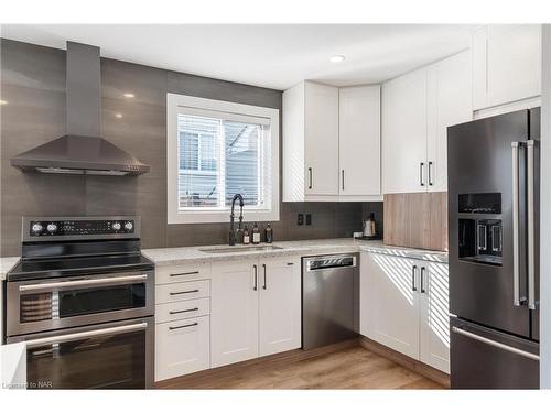 120 Keefer Road, Thorold, ON - Indoor Photo Showing Kitchen