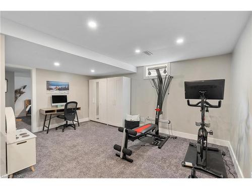 120 Keefer Road, Thorold, ON - Indoor Photo Showing Gym Room