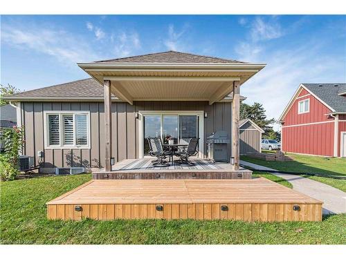 1827 Four Mile Creek Road, Niagara-On-The-Lake, ON - Outdoor With Deck Patio Veranda