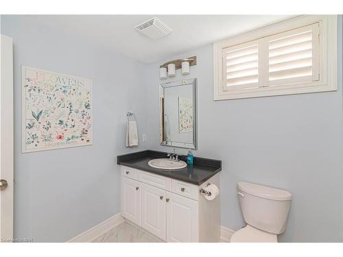 1827 Four Mile Creek Road, Niagara-On-The-Lake, ON - Indoor Photo Showing Bathroom