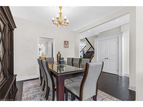 14 Tuscany Court, St. Catharines, ON - Indoor Photo Showing Dining Room