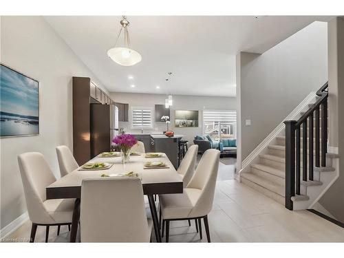 24 Lamb Crescent, Thorold, ON - Indoor Photo Showing Dining Room