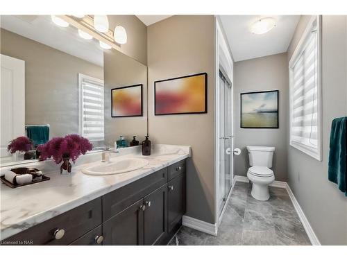 24 Lamb Crescent, Thorold, ON - Indoor Photo Showing Bathroom