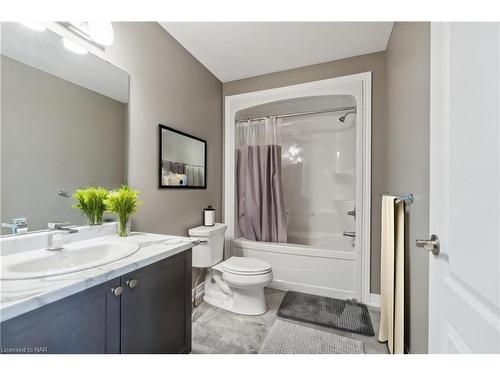 24 Lamb Crescent, Thorold, ON - Indoor Photo Showing Bathroom