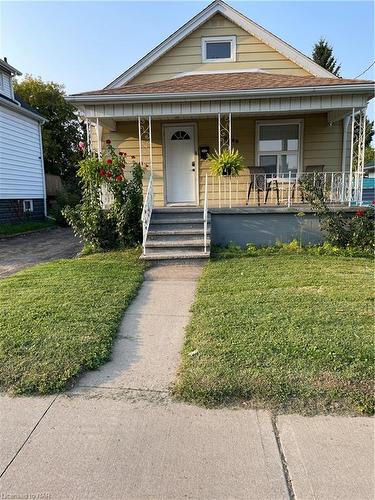 5777 Spring Street, Niagara Falls, ON - Outdoor With Deck Patio Veranda