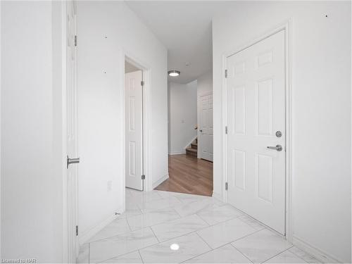 1478 Marina Drive, Fort Erie, ON - Indoor Photo Showing Other Room