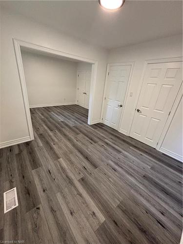 96 Leaside Drive, St. Catharines, ON - Indoor Photo Showing Other Room