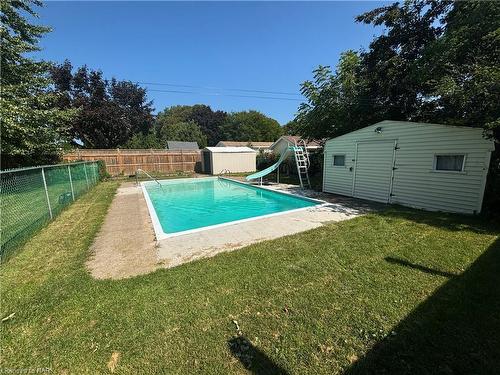 96 Leaside Drive, St. Catharines, ON - Outdoor With In Ground Pool