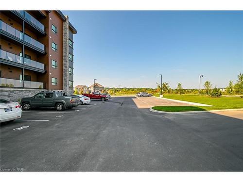 209-118 Summersides Boulevard, Fonthill, ON - Outdoor With Balcony