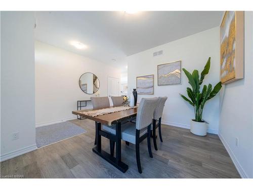 8064 Citation Road, Niagara Falls, ON - Indoor Photo Showing Dining Room