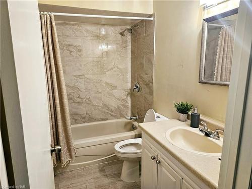 67 Mcdonagh Crescent, Thorold, ON - Indoor Photo Showing Bathroom