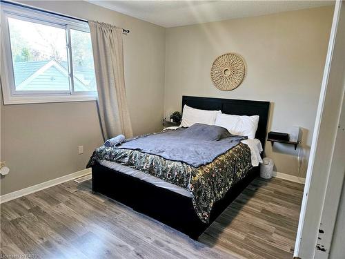 67 Mcdonagh Crescent, Thorold, ON - Indoor Photo Showing Bedroom