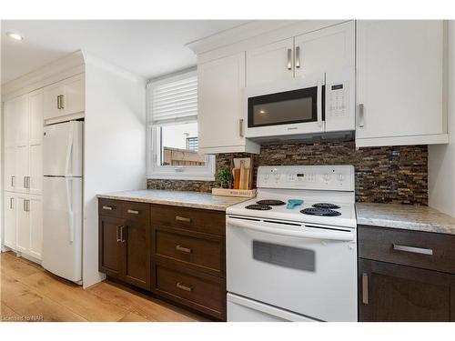 28 Elberta Street, St. Catharines, ON - Indoor Photo Showing Kitchen