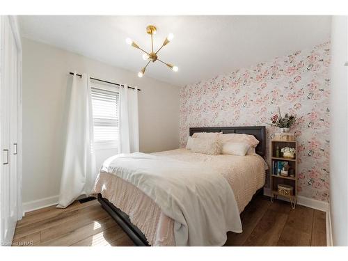 28 Elberta Street, St. Catharines, ON - Indoor Photo Showing Bedroom