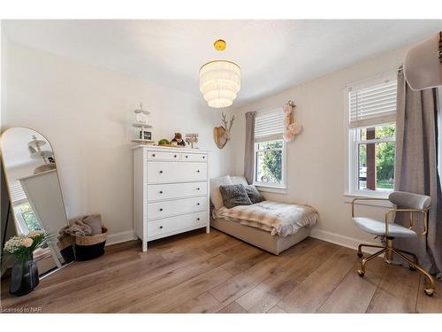 28 Elberta Street, St. Catharines, ON - Indoor Photo Showing Bedroom