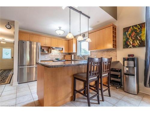 8 Hope Avenue, Niagara-On-The-Lake, ON - Indoor Photo Showing Kitchen