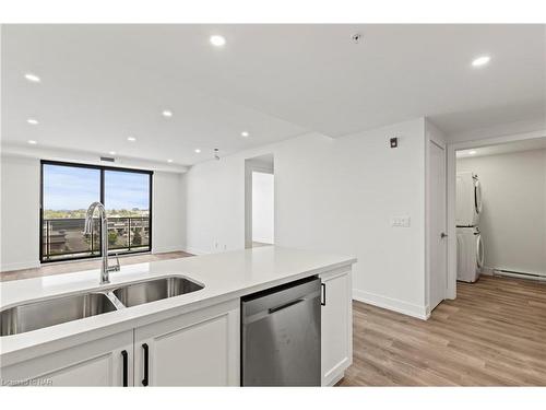 501-300 Fourth Avenue, St. Catharines, ON - Indoor Photo Showing Kitchen With Double Sink