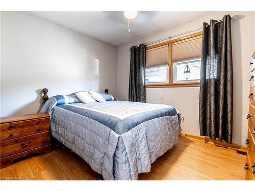 449 Bunting Road, St. Catharines, ON - Indoor Photo Showing Bedroom