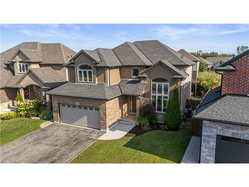 82 Creekside Drive, Welland, ON - Outdoor With Facade