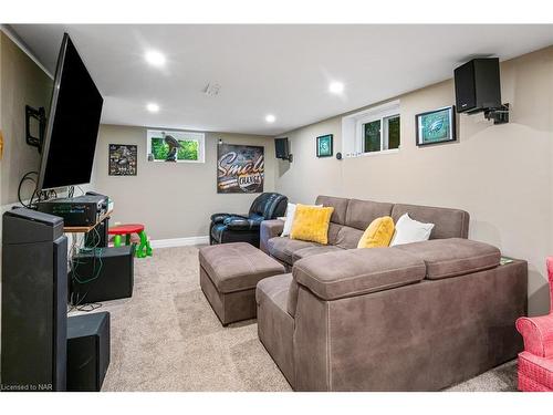 6 Garnet Street, St. Catharines, ON - Indoor Photo Showing Basement