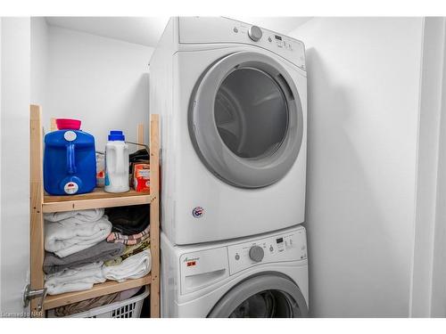 6 Garnet Street, St. Catharines, ON - Indoor Photo Showing Laundry Room