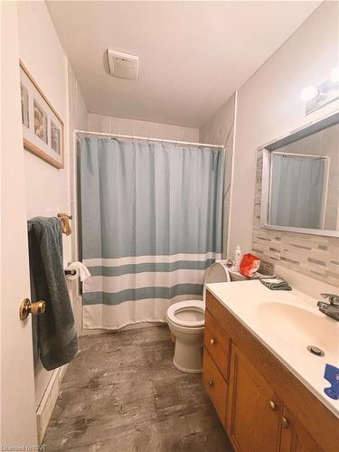 26 Beamer Avenue, St. Catharines, ON - Indoor Photo Showing Bathroom