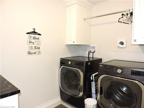 96-4552 Portage Road, Niagara Falls, ON - Indoor Photo Showing Laundry Room