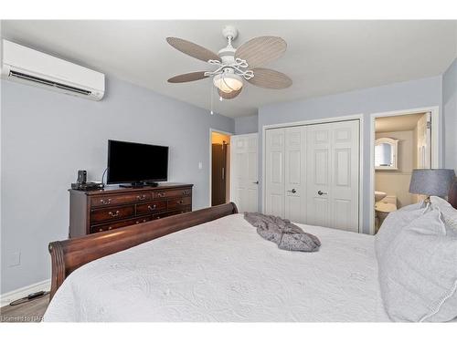 1202-15 Towering Heights Boulevard, St. Catharines, ON - Indoor Photo Showing Bedroom