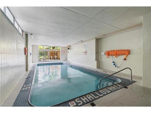 1202-15 Towering Heights Boulevard, St. Catharines, ON - Indoor Photo Showing Other Room With In Ground Pool