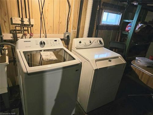 65 Sixth Street, Welland, ON - Indoor Photo Showing Laundry Room