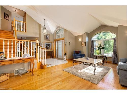 40 Bartok Crescent, Port Colborne, ON - Indoor Photo Showing Other Room