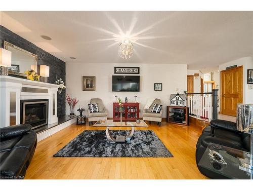 40 Bartok Crescent, Port Colborne, ON - Indoor Photo Showing Living Room With Fireplace