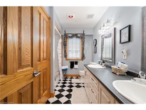 40 Bartok Crescent, Port Colborne, ON - Indoor Photo Showing Bathroom