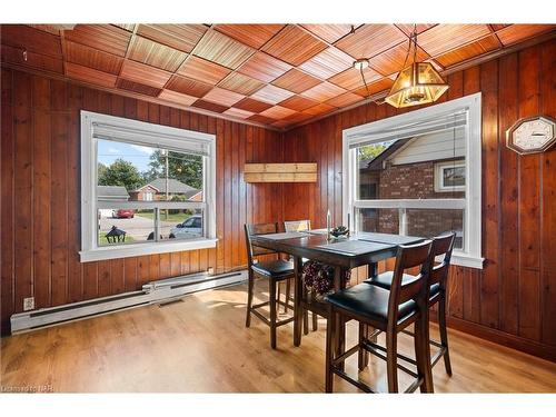 487 Crescent Road, Fort Erie, ON - Indoor Photo Showing Dining Room