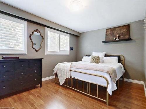 43 Ramsey Street, St. Catharines, ON - Indoor Photo Showing Bedroom