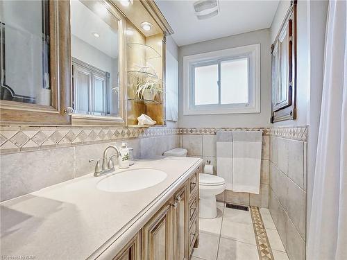 43 Ramsey Street, St. Catharines, ON - Indoor Photo Showing Bathroom