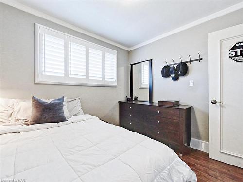 43 Ramsey Street, St. Catharines, ON - Indoor Photo Showing Bedroom