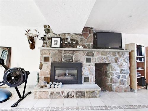 43 Ramsey Street, St. Catharines, ON - Indoor Photo Showing Living Room With Fireplace