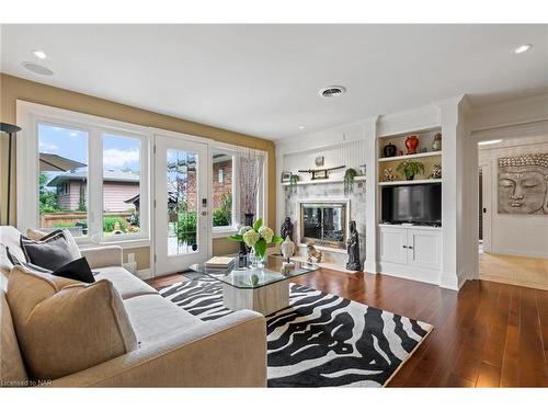 181 Lakeshore Road, St. Catharines, ON - Indoor Photo Showing Living Room With Fireplace