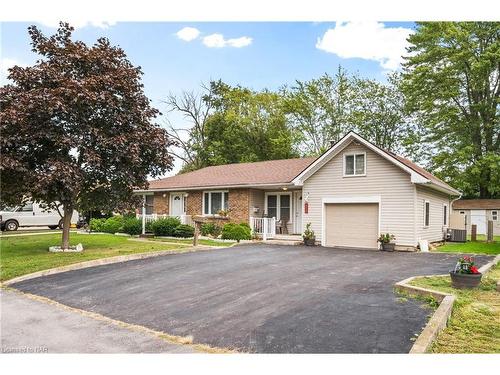 552 Fairview Road, Fort Erie, ON - Outdoor With Facade