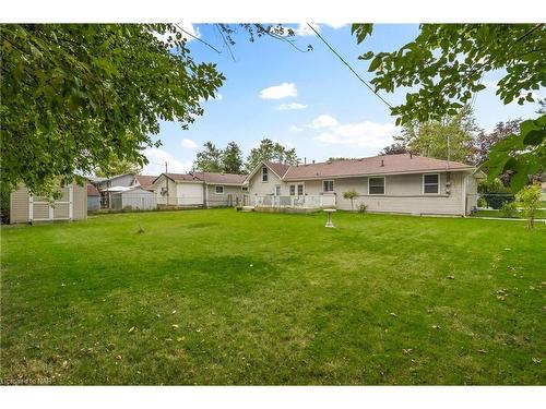 552 Fairview Road, Fort Erie, ON - Outdoor With Backyard