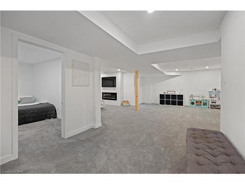 47 Golden Boulevard, St. Catharines, ON - Indoor Photo Showing Other Room