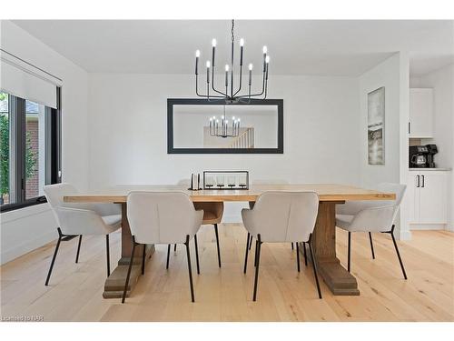 47 Golden Boulevard, St. Catharines, ON - Indoor Photo Showing Dining Room