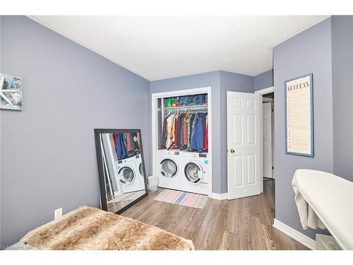 8040 Post Road, Niagara Falls, ON - Indoor Photo Showing Laundry Room