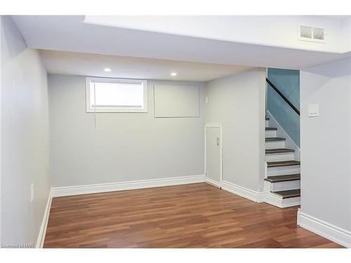 5060 Ontario Avenue, Niagara Falls, ON - Indoor Photo Showing Other Room