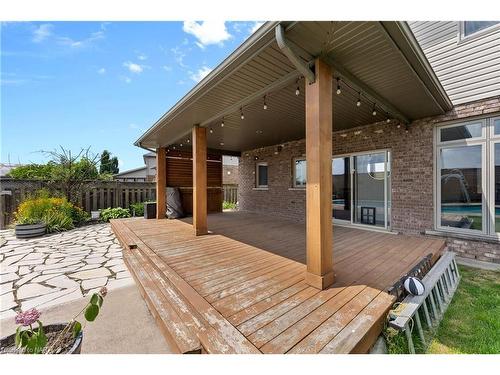 199 Tuliptree Road, Thorold, ON - Outdoor With Deck Patio Veranda With Exterior