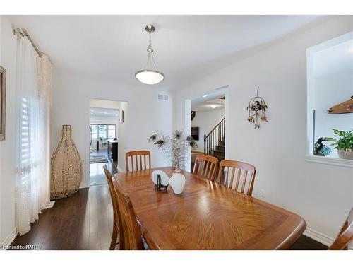 62 Buckley Terrace, Pelham, ON - Indoor Photo Showing Dining Room